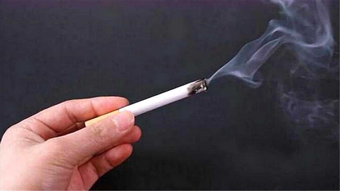 一同学学给轿车福州除烟味的办法